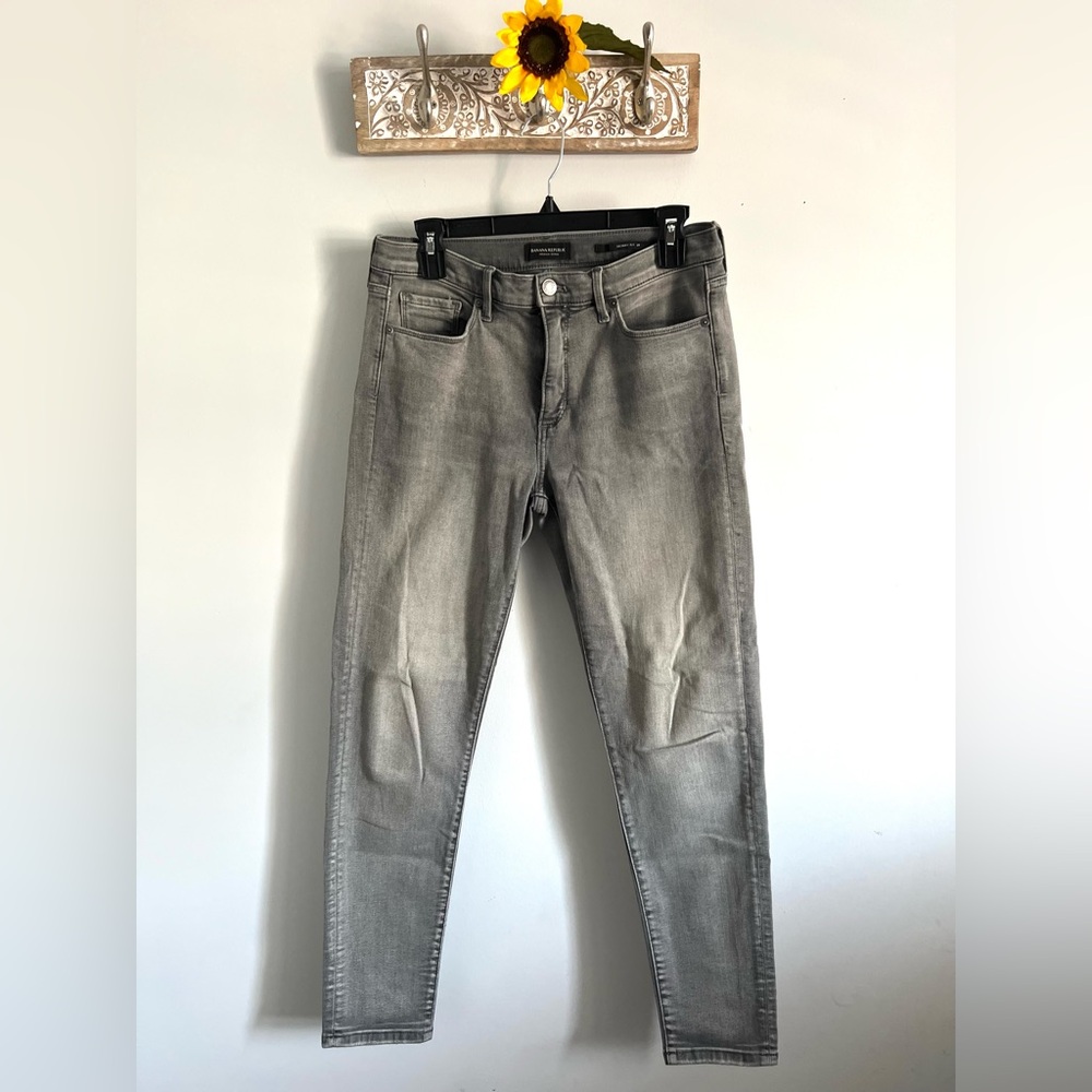 BANANA REPUBLIC PREMIUM DENIM GRAY SKINNY ANKLE JEAN-SIZE 29